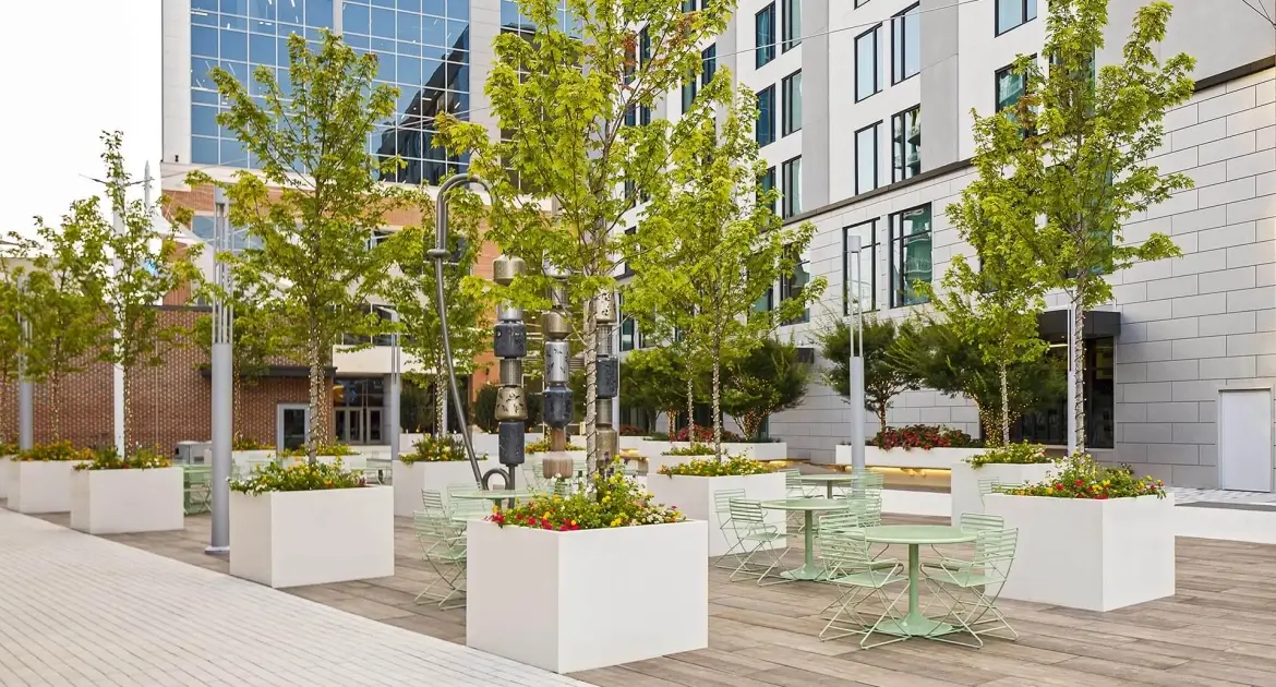 Camperdown-plaza-wilshire-planters-photo-Kris-Decker-Firewater-Photography