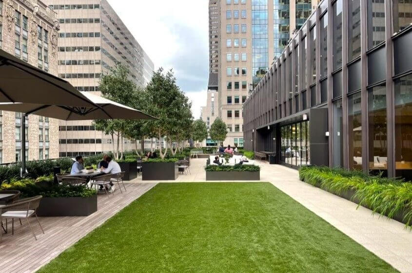 thumb_200 Park ave IMG_2096.JPG