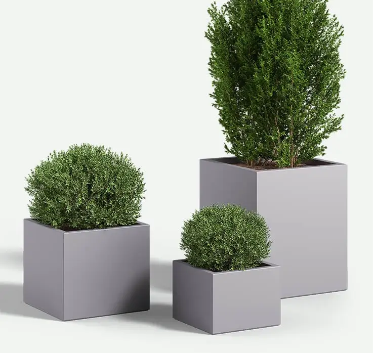 Wilshire_Square_FRP_Group_with_plants_F2F4F2